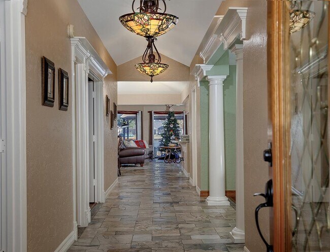 Building Photo - 12866 Pelican Island Dr