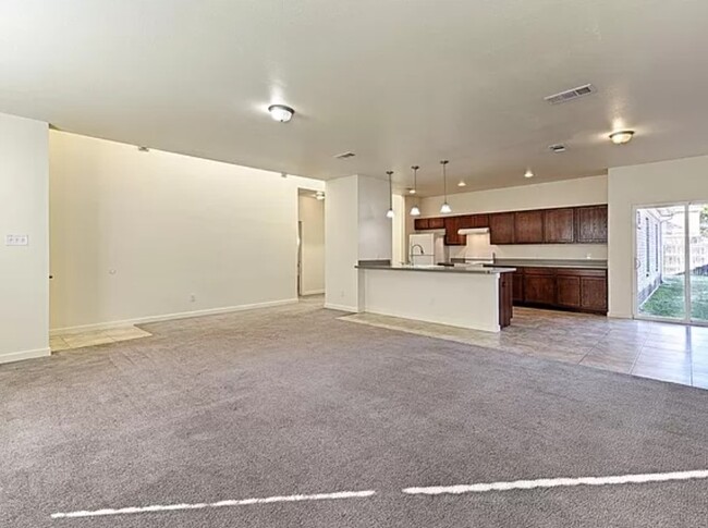 Building Photo - 2937 Marsh Dr
