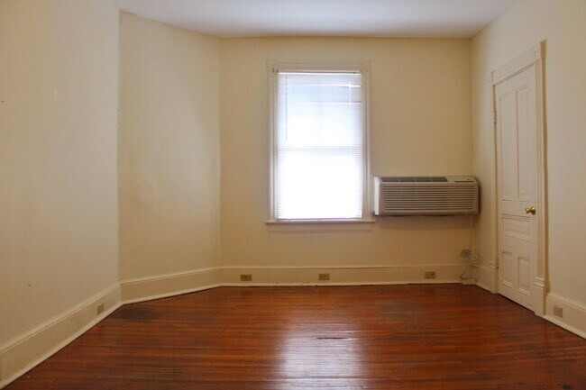 Building Photo - 1129 Rivermont Ave