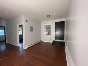 Building Photo - 36 Orchard St