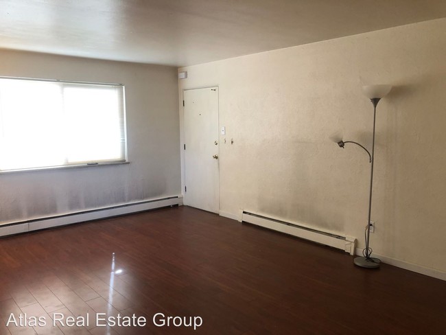 Building Photo - 9945 W 59th Pl