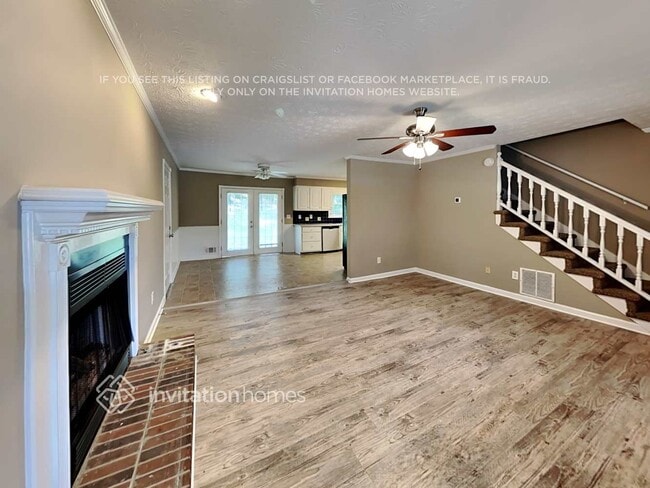 Building Photo - 3215 Revere Cir