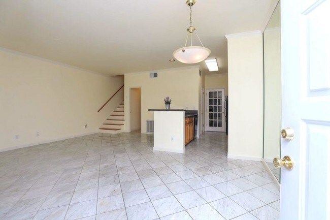 Foto del edificio - 7299 Regency Square Ct