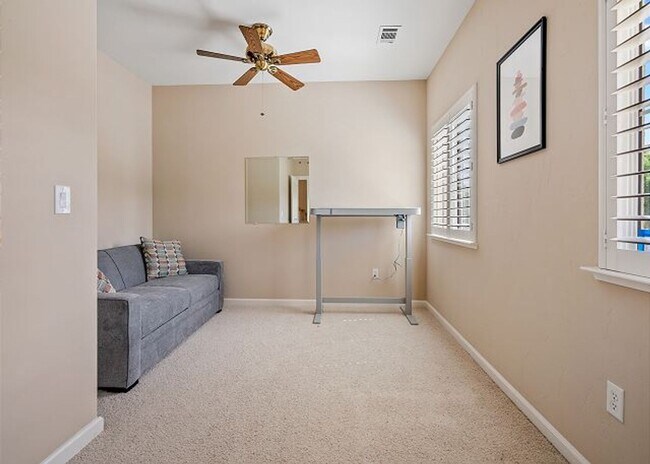 Foto del edificio - AVAILABLE JULY - Beautiful Home in Paso Ro...