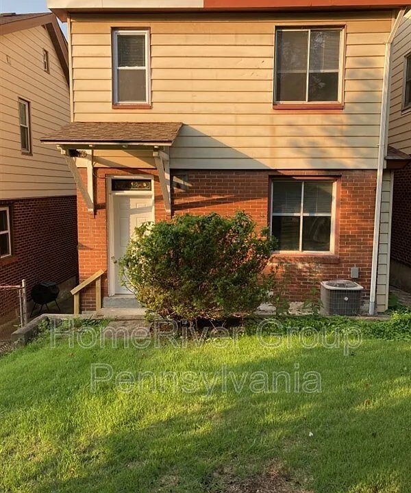 Foto del edificio - 2809 Pyramid Ave