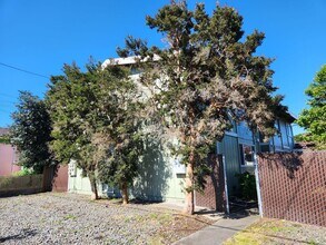 Building Photo - 3124-3130 California St