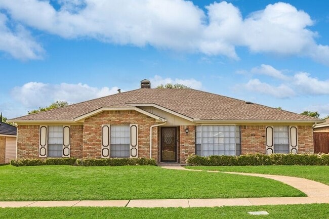 Photo - 2116 Winterstone Dr House