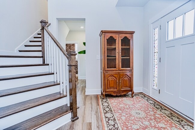 Building Photo - 111 Rosecroft Dr