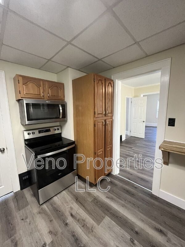 Building Photo - 25 William St