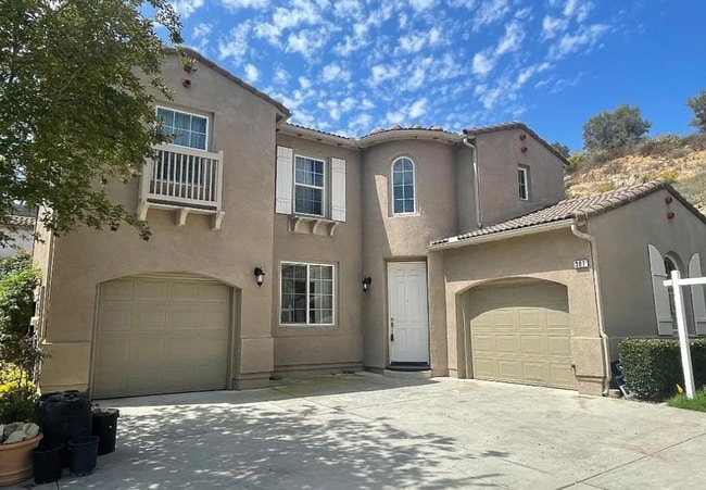 Building Photo - Available for Rent – Beautiful Gated 3BD/3BA Home Near Cal State San Marcos