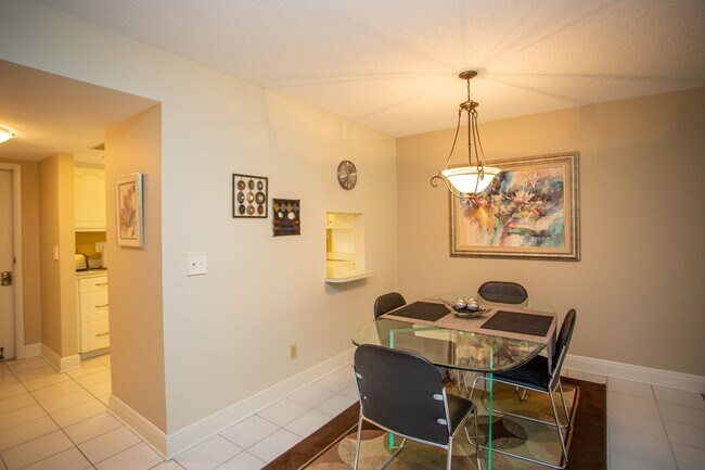 Foto del edificio - Seasonal or Annual Property Available!