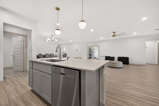 Building Photo - 3939 Hordley Ter Trl