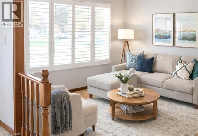 Photo du bâtiment - 227 Templemead Dr