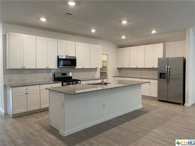 Foto del edificio - 447 Butterfly Bush Ct