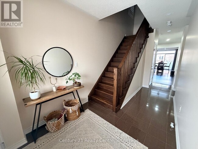 Photo du bâtiment - 59 Antibes Dr