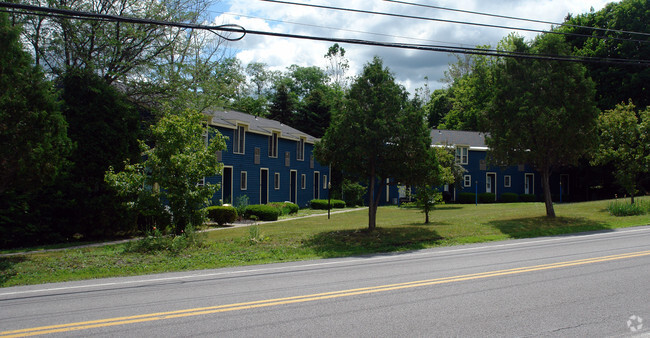 Foto del edificio - Fayette Villager Townhomes