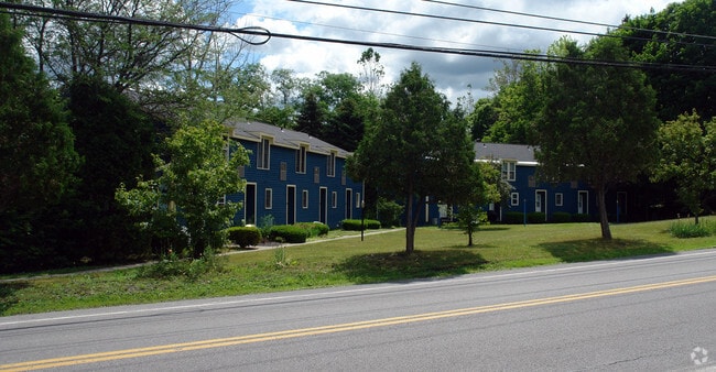 Building Photo - Highbridge Commons