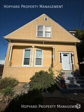 Building Photo - 3115 Stuart St