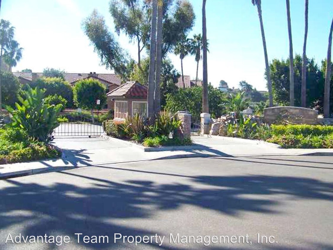 Primary Photo - 7130 Shoreline Dr