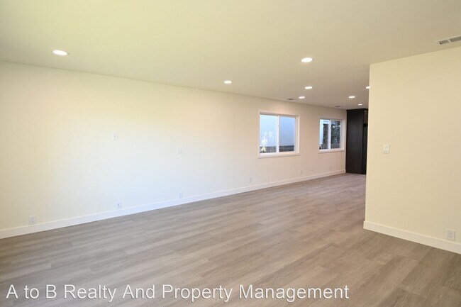 Foto del edificio - 4 br, 2 bath House - 5853 Antigua Dr