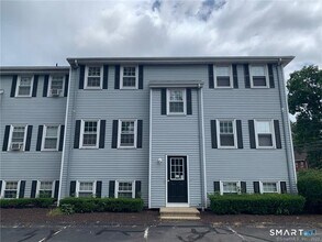 Building Photo - 900 S Main St