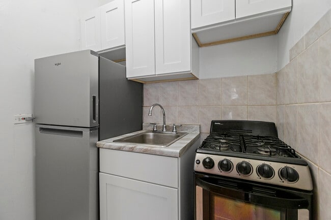 Foto del edificio - 434 W Wellington Ave