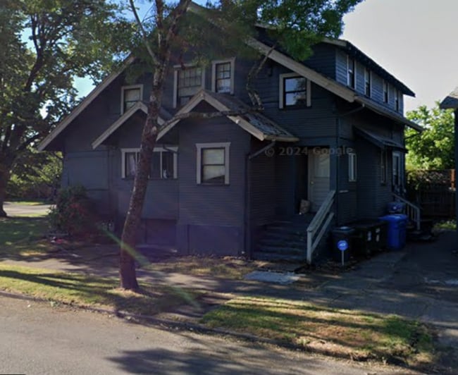 Photo - 1014 W 11th Ave Apartment