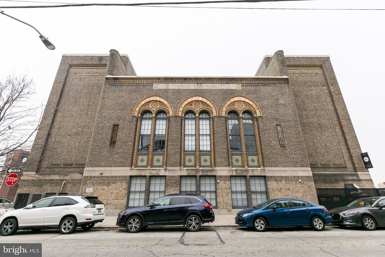Primary Photo - 109 W Wildey St