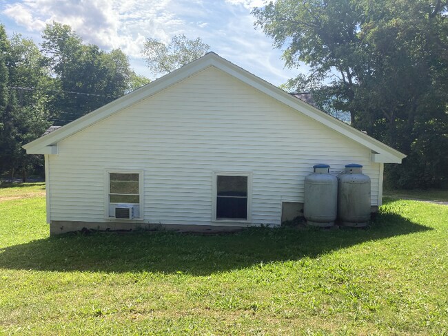 Foto del edificio - 215 Tuscan Rd