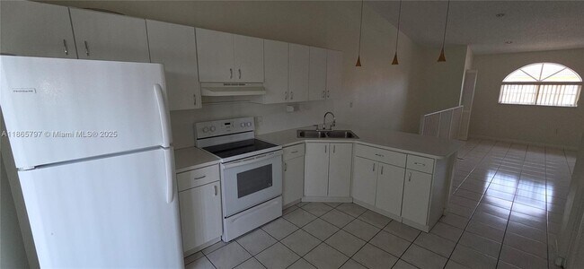 Building Photo - 7626 W 34th Ln