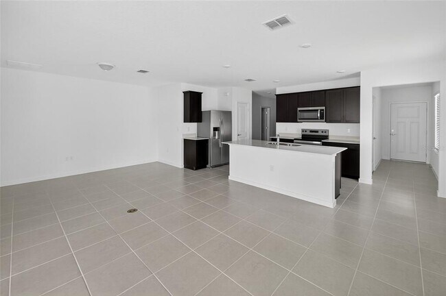 Building Photo - 6784 SW 90th Lp