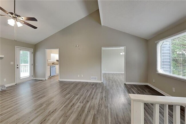 Building Photo - 6606 Catawba Dr