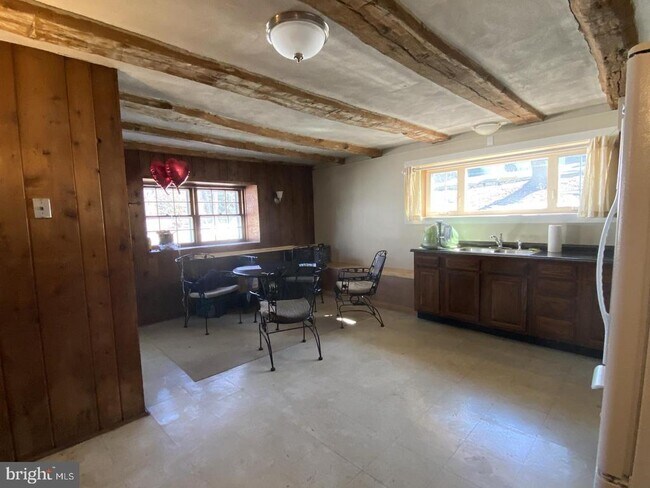 Building Photo - 185 E Township Line Rd