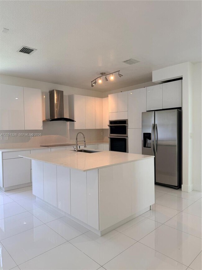 Foto del edificio - 3802 SW 165th Terrace