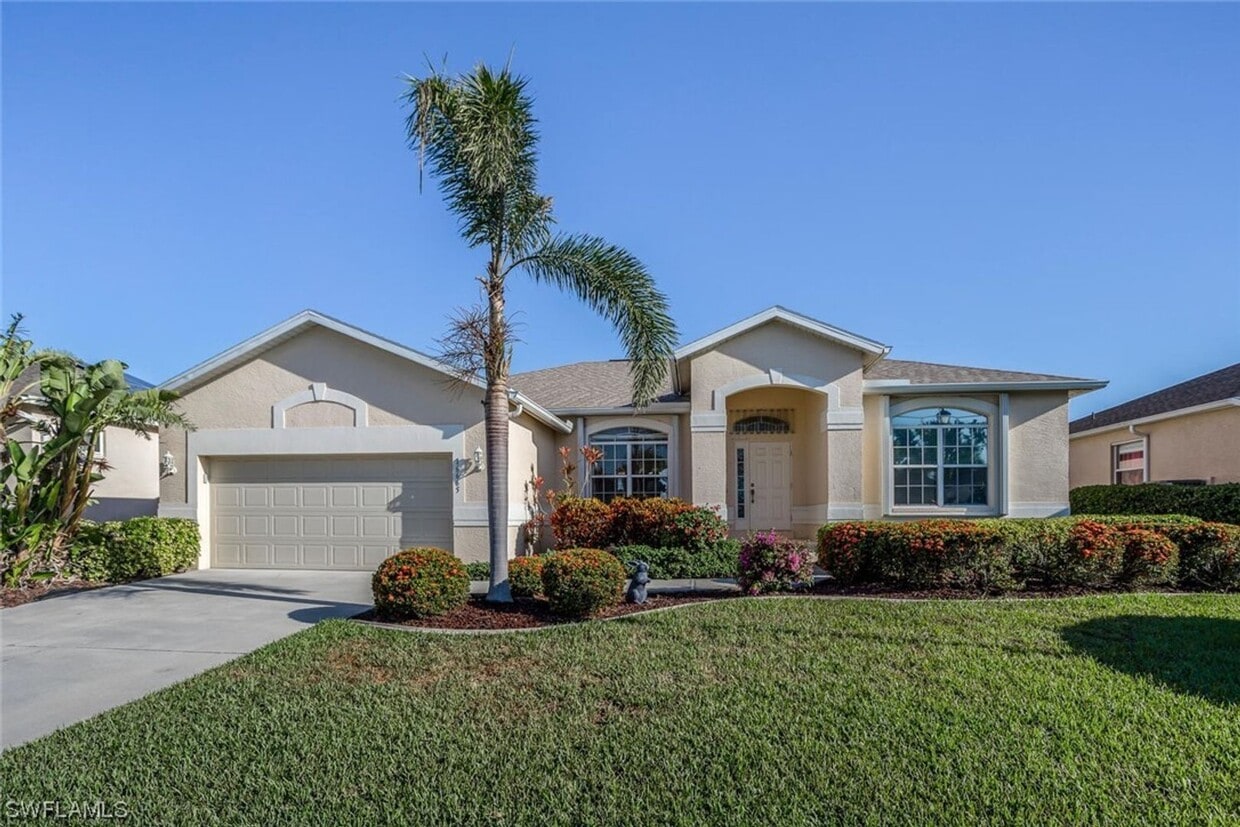 Primary Photo - SPACIOUS 3 BEDROOM HOME READY TO WELCOME YOU