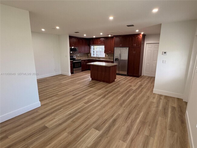 Foto del edificio - 10854 SW 141st Ln