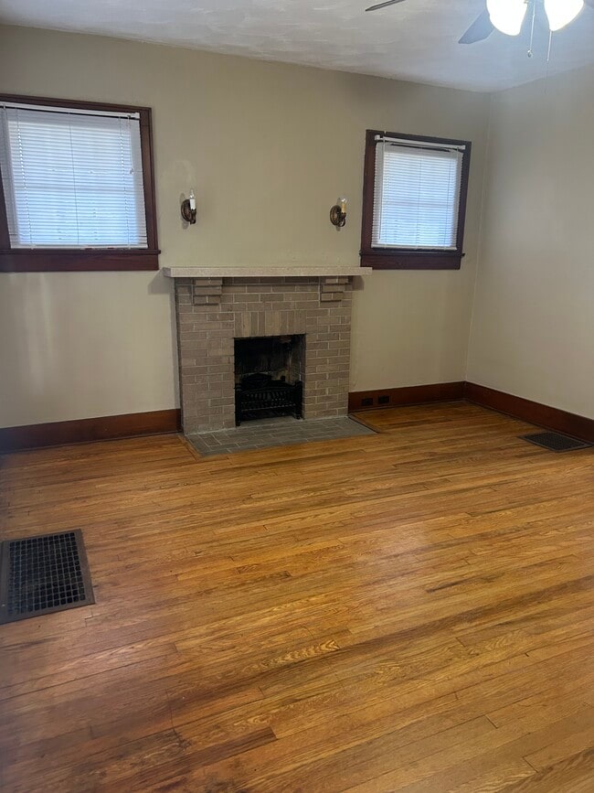 Foto del edificio - 2821 Asbury Rd