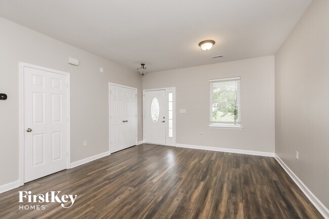 Foto del edificio - 4107 High Shoals Dr
