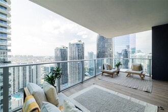 Building Photo - 1010 Brickell Ave