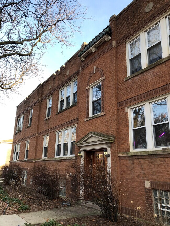 Building Photo - 3703 W Eddy St