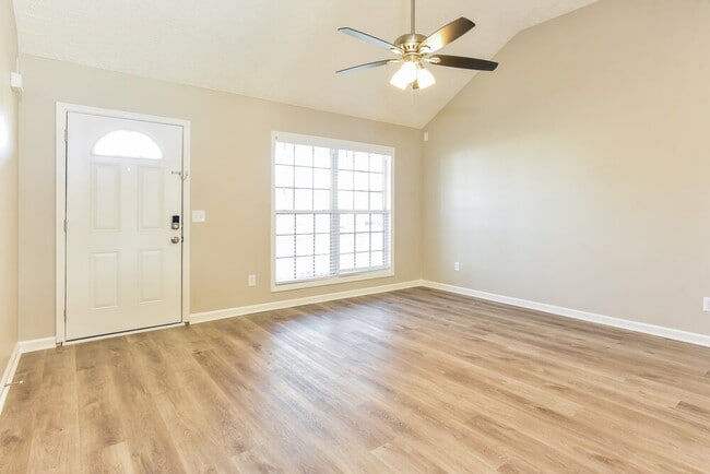 Building Photo - 3415 Westbrook Dr