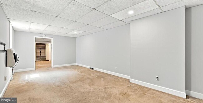 Foto del edificio - 506 W 9th St