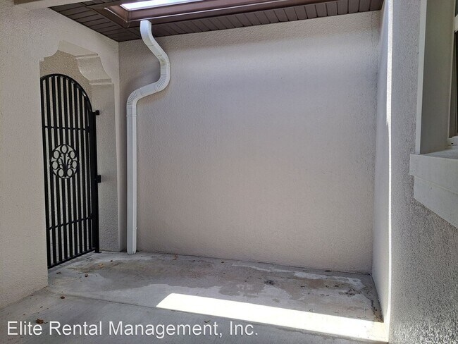 Foto del edificio - 3 br, 2.5 bath House - 8488 Magnificent Lane
