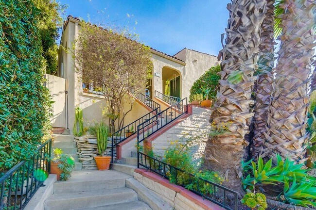 Foto del edificio - 3221 Berkeley Ave