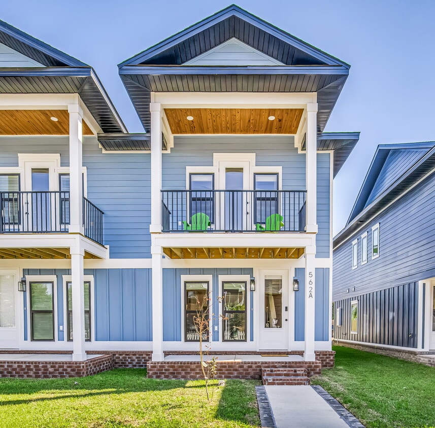 Foto principal - 580 N De Villiers St
