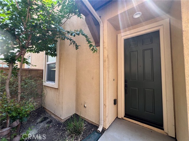 Building Photo - 4867 S Avocado Trail