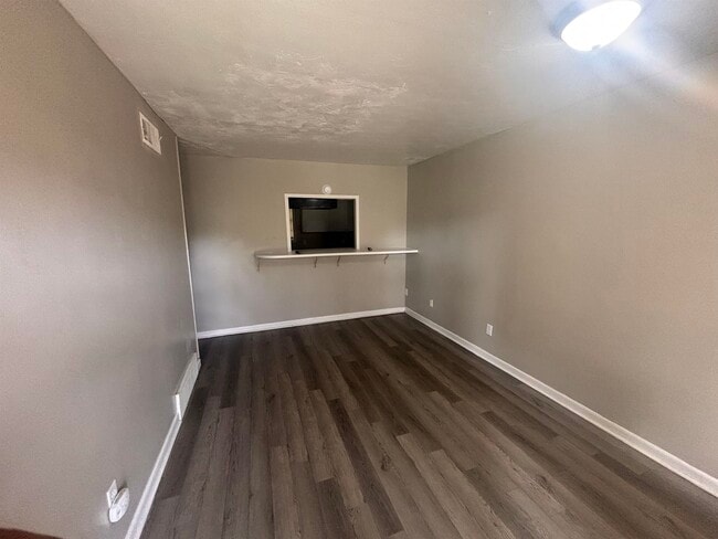 Building Photo - 3021 Ashwood St