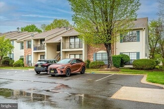 Building Photo - 64 Taylor Dr