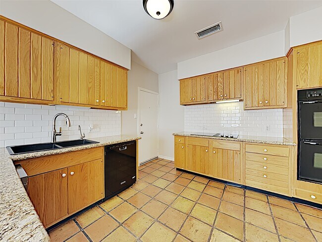Foto del edificio - 402 Tuam St