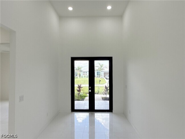 Building Photo - 2325 NW 37th Pl